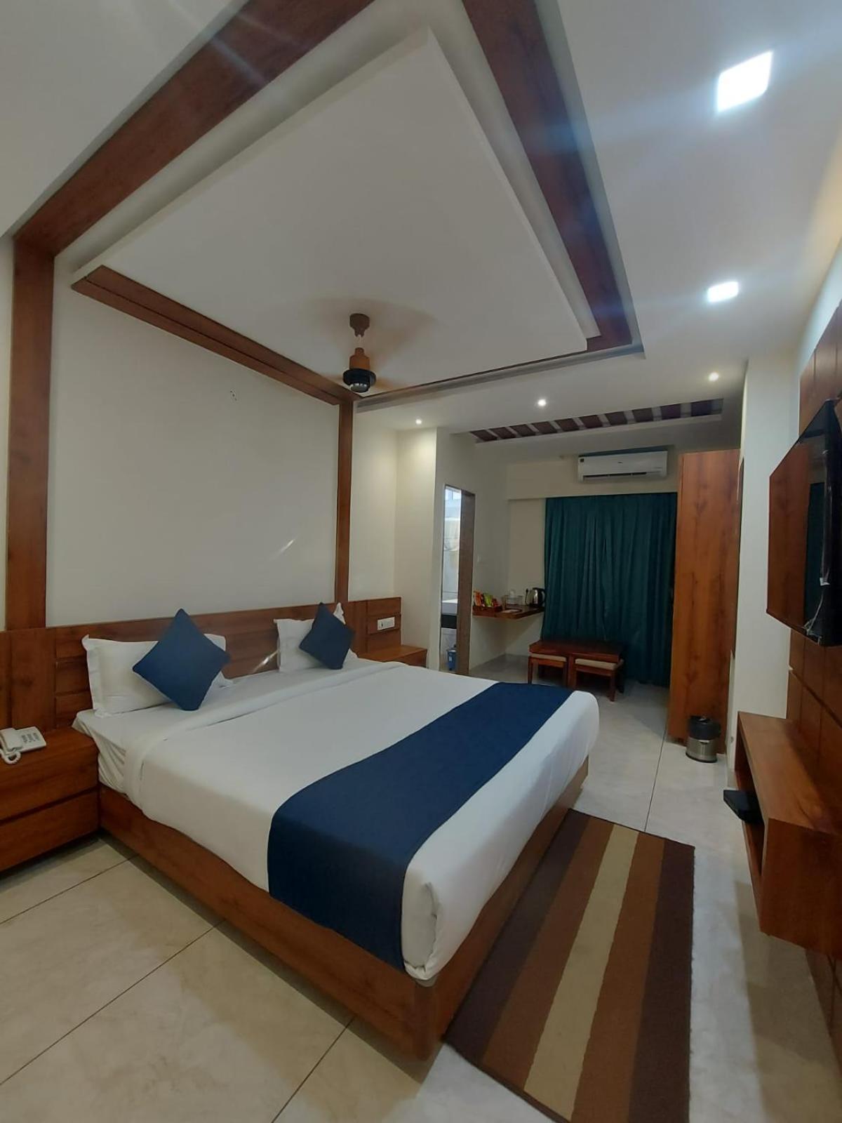 Maharastra Bhavan Atithi Grah Naimisharanya Buitenkant foto