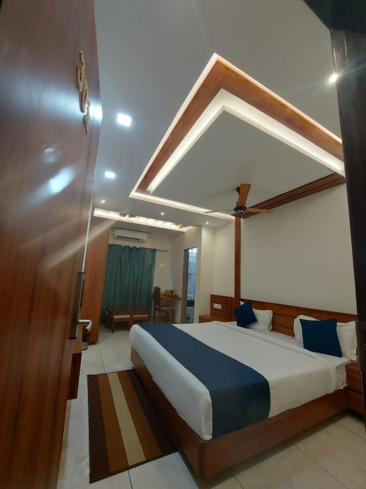 Maharastra Bhavan Atithi Grah Naimisharanya Buitenkant foto
